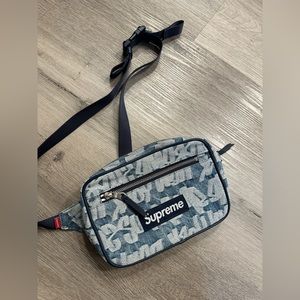 Supreme bag brand new